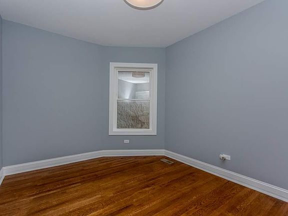 2nd image of 6403 S Ingleside Ave #2