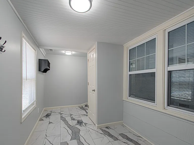 7720 Elm Ave — Photo 13