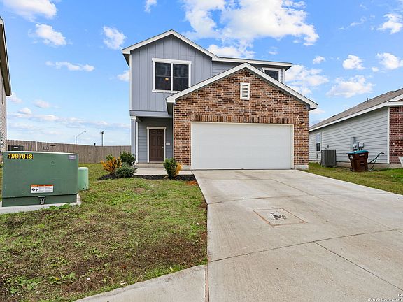 2nd image of 5818 Gulf Meadows