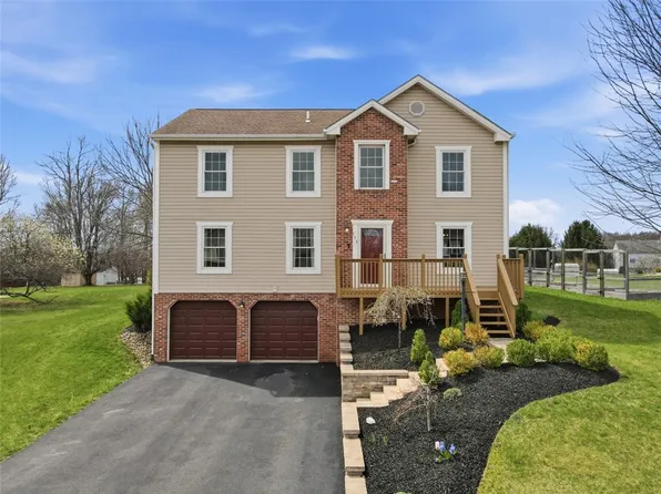 153 Winterbrook Dr, Cranberry Township, PA 16066