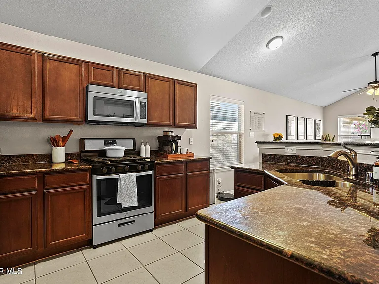 12529 Paseo Rosannie Ave — Photo 27