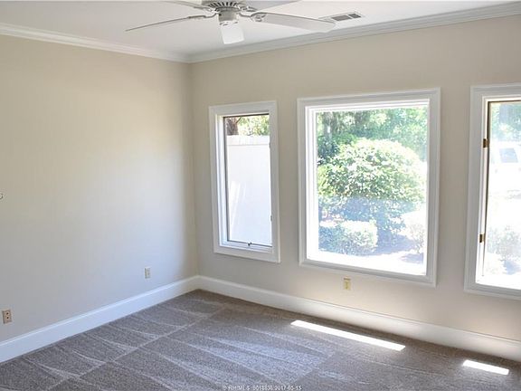 5th image of 2 Glenmoor Pl