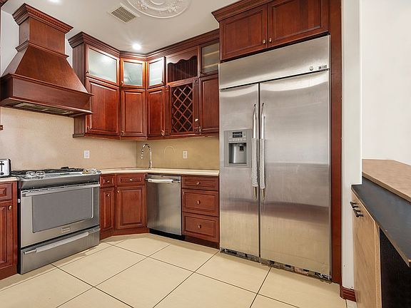 3rd image of 475 W 146th St #1