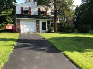 28 Ashton Rd, Collegeville, PA 19426