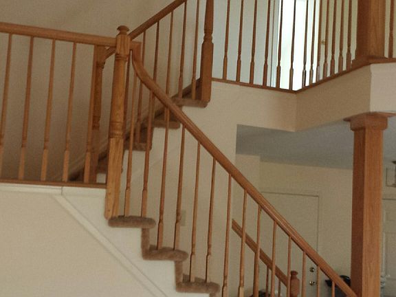 3rd image of 1304 Pinhorn Dr