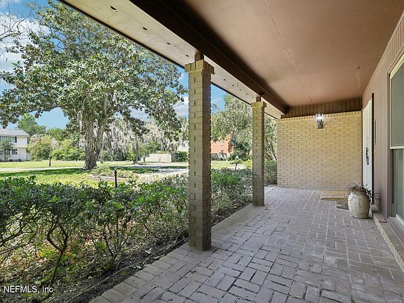 2nd image of 2815 SYLVAN Lane S