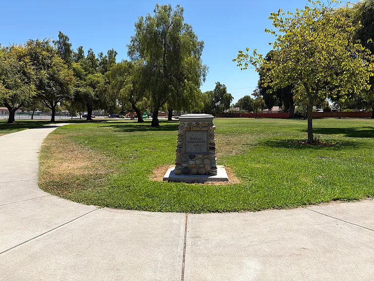 5740 Caprice Cmn — Photo 20