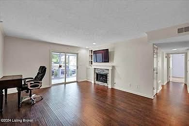 2nd image of 4208 Browns Ln Unit 303