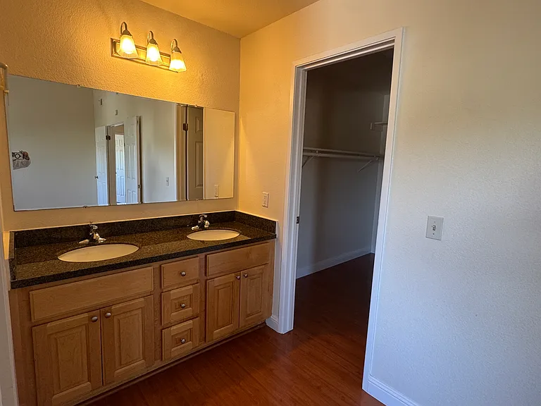 4195 Horatio Way — Photo 4