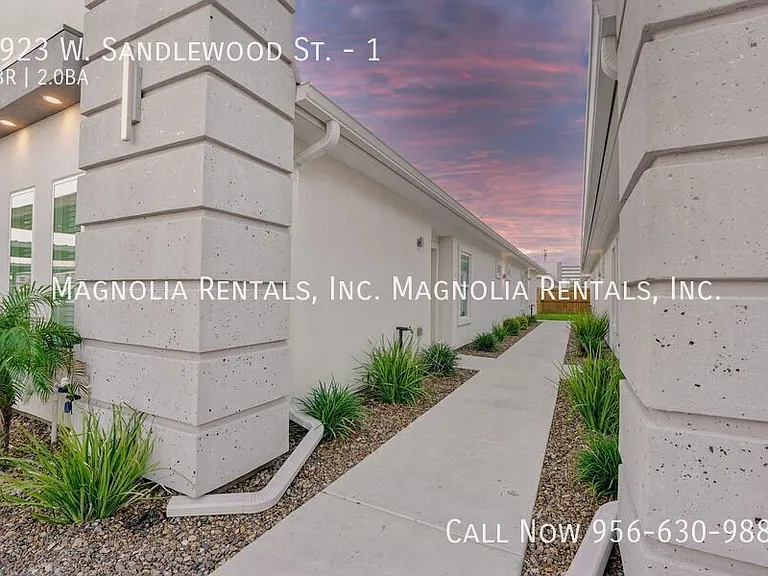 2923 W Sandlewood St #1 — Photo 3