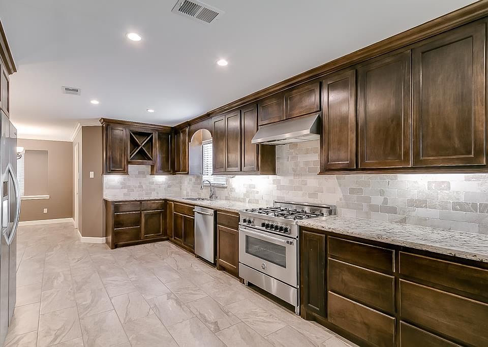1st image of 14559 Chadbourne Dr
