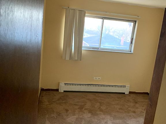 3rd image of 18361 Glen Oak Ave #G2h