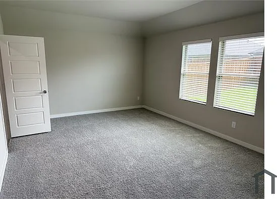 986 Olive Dr — Photo 16