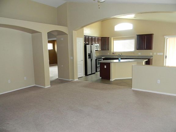 2nd image of 313 W Calle Patio Lindo