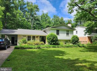 8800 Higdon Dr, Vienna, VA 22182