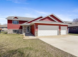 819 11th St S, Sartell, MN 56377
