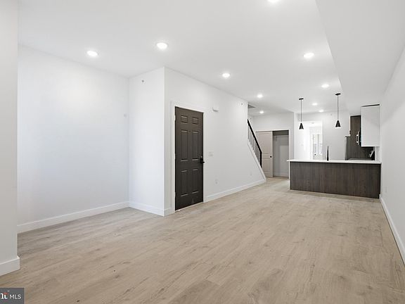 5th image of 2346 N 16th St #3