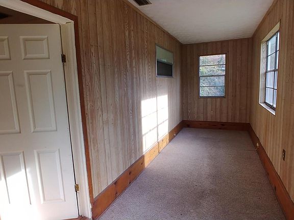 3rd image of 5813 Christobel Ave