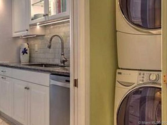 5th image of 2457 Collins Ave APT 1203