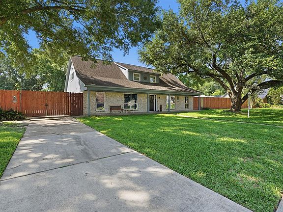 4th image of 15721 Juneau Ln