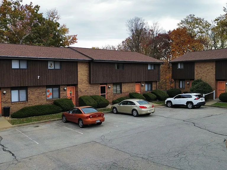 Briarwood Townhomes — Photo 21