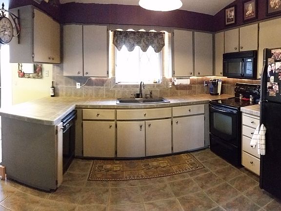 4th image of 15909 E Rich Ave