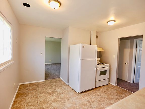 3rd image of 2110 Wood St