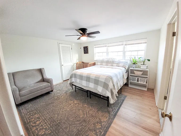 517 E McGee St — Photo 17