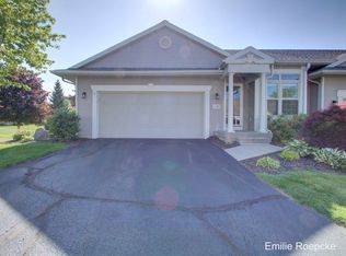 1183 Kensington St NW, Grand Rapids, MI 49534