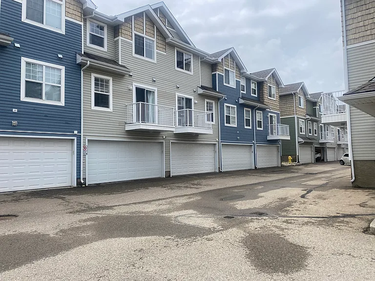 2051 Towne Centre Blvd NW #32 — Photo 3