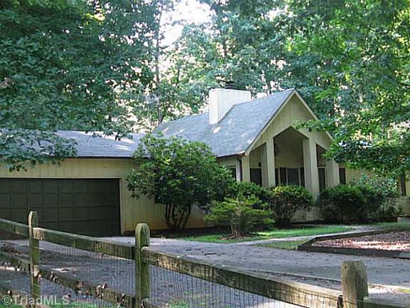 2nd image of 7167 Smokerise Ln