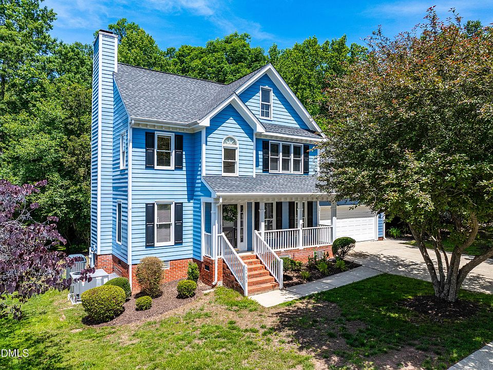 1st image of 2438 Castleburg Dr