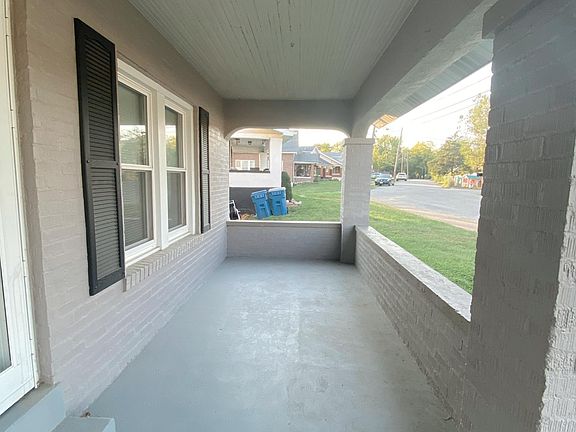 3rd image of 1815 Ella St #B