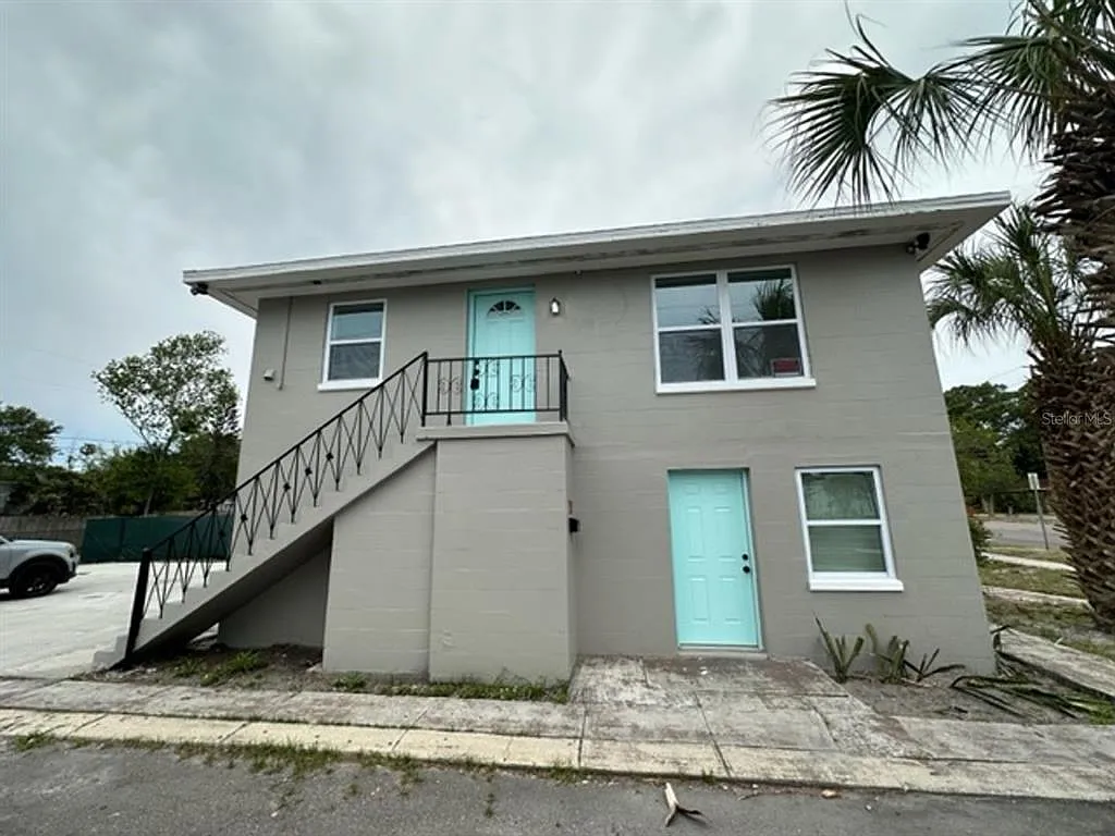 2 bed, 1.0 bath, 1680 sqft, $1,375 — Photo 2