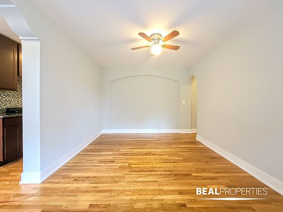 3rd image of 425 W Roscoe St #425509