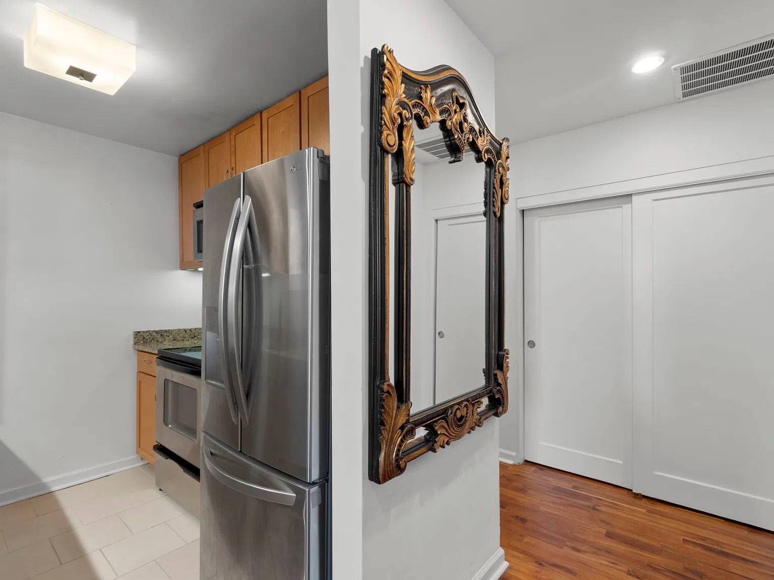 1714 Park Ave — Photo 4