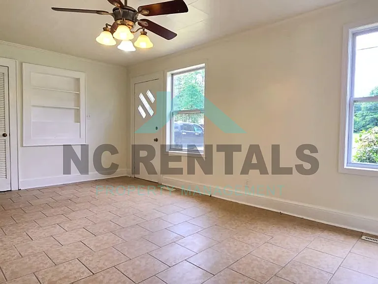 312 Walter Chambers St — Photo 3