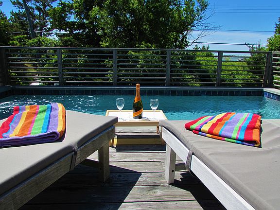refreshing pool