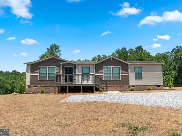 654 Robertson Loop Rd, Clarkesville, GA 30523