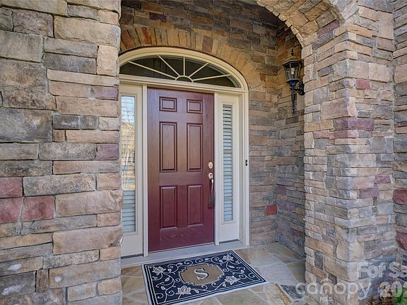 4th image of 15511 Lake Ridge Rd