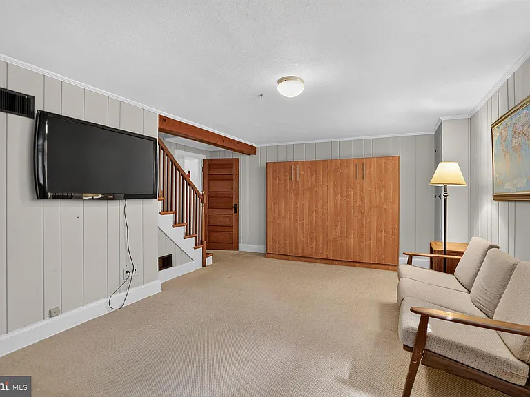 2333 Huidekoper Pl NW — Photo 17