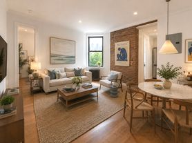 157 Suffolk St