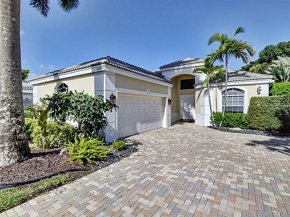 2nd image of 16089 Villa Vizcaya Pl
