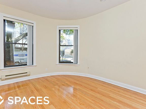4th image of 1216 N Dearborn St #12201