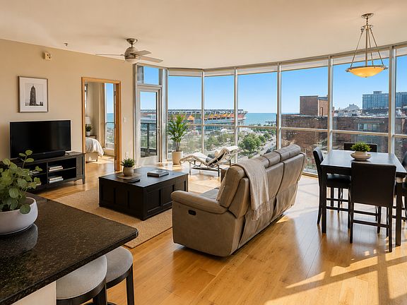 5th image of 701 W Lakeside Ave APT 1002