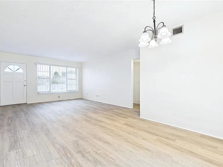 2454 Australia Way E #32 — Photo 13