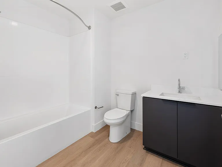 Virano Apartments — Photo 17