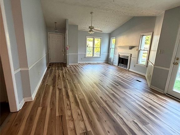 2nd image of 3023 Copenhagen Dr