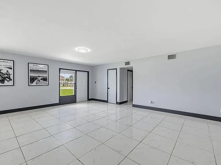 102 SE El Sito Ct — Photo 8