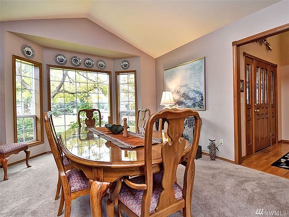 2nd image of 9519 150th St SE